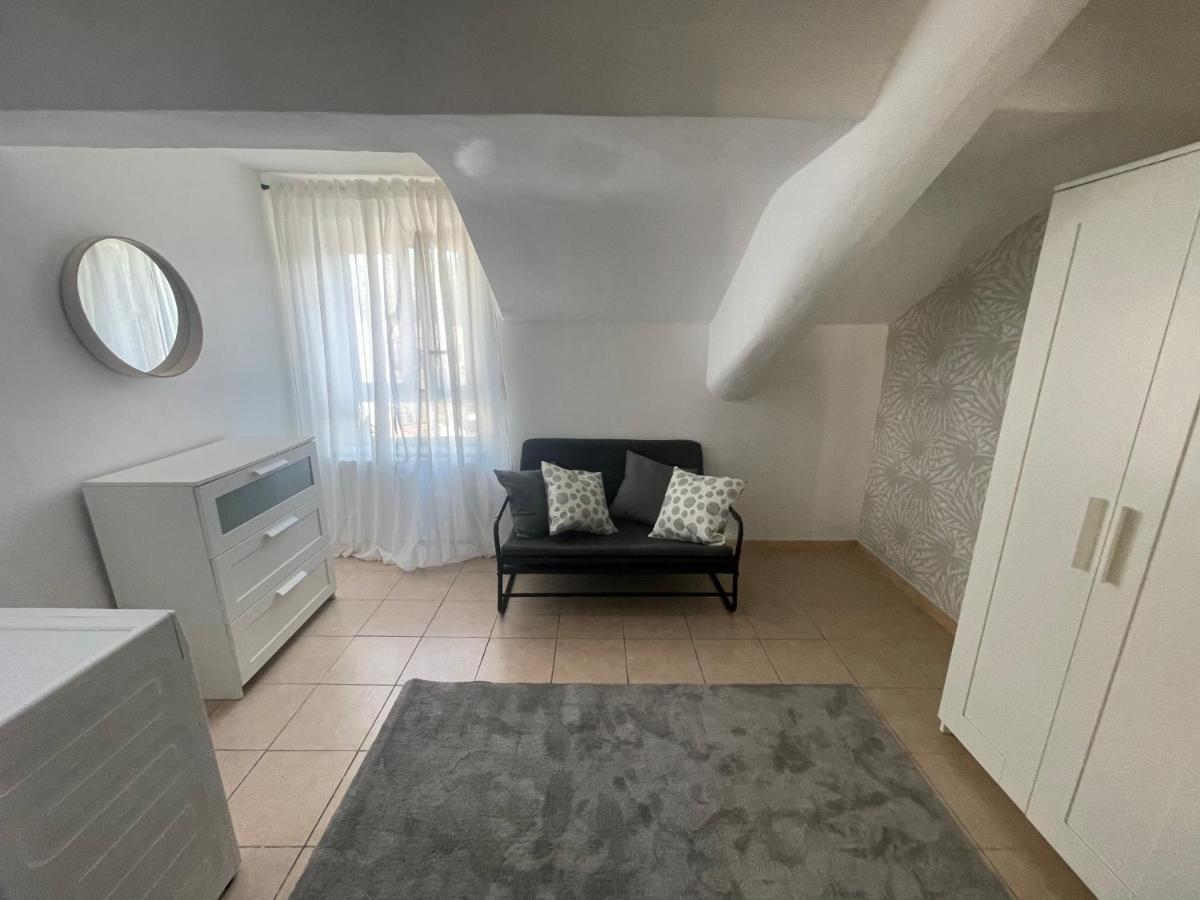 Mansarda Di Nolo-Mm Pasteur-Red Line Lägenhet Milano Exteriör bild