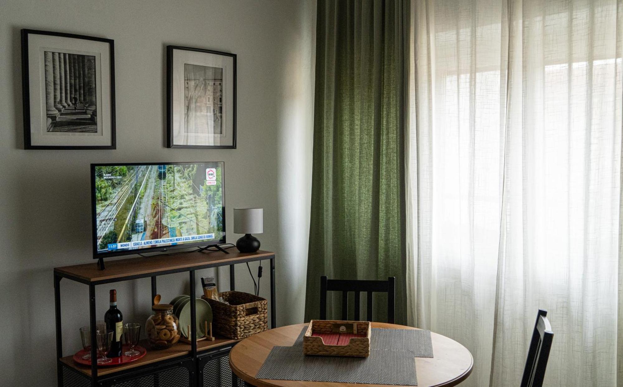 Mansarda Di Nolo-Mm Pasteur-Red Line Lägenhet Milano Exteriör bild